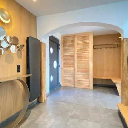 Maison, La Huttiere Face Canche